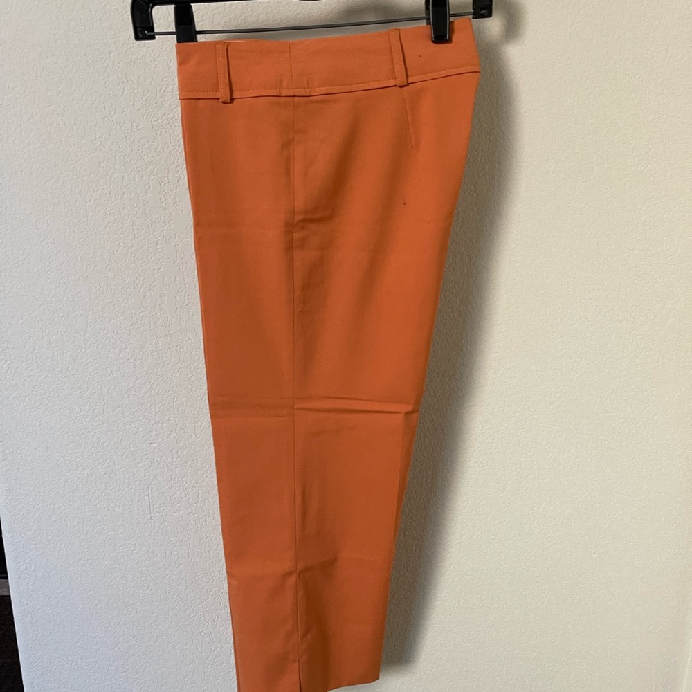 BCBG Capris